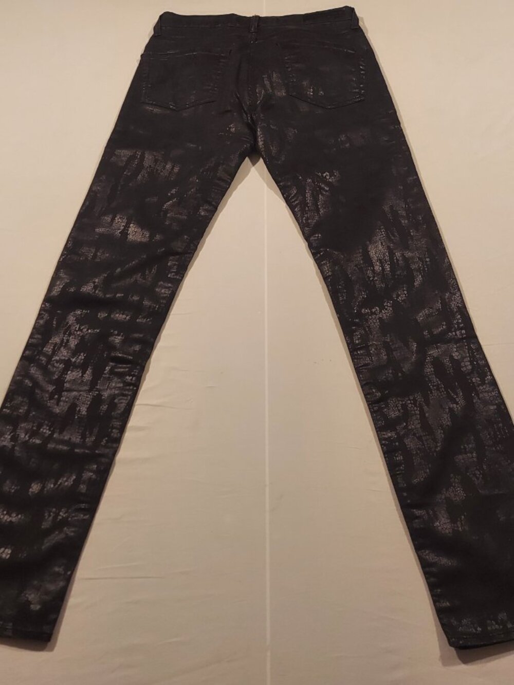 Rock & Republic Berlin Skinny Jeans Metallic Coated Black Women’s Size 6 - Picture 4 of 8